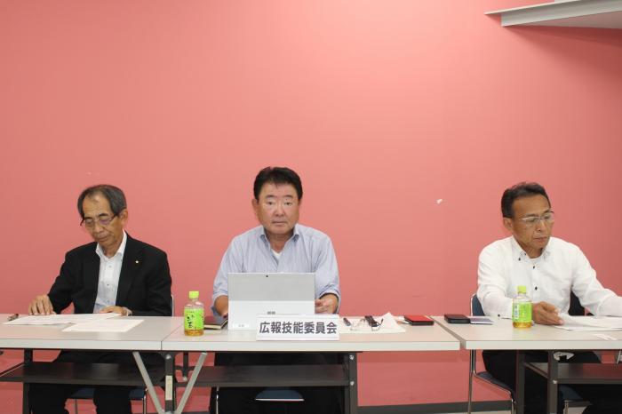 広報技能委員会　美野委員長（中）